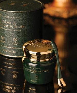 보툴리눔 톡신 주름 리프팅 전문 크림