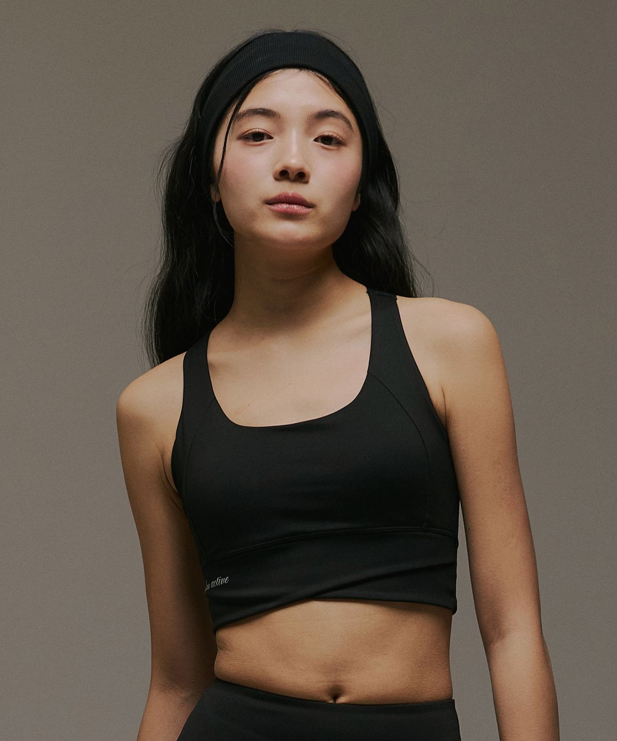 엠페브(MFAV) 서포티브 크로스 소프트 브라탑 블랙