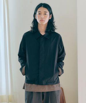 유니섹스 에센셜 나일론 자켓 블랙