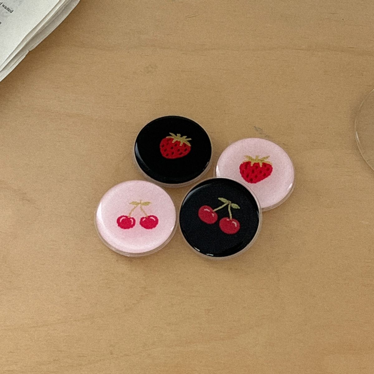 메이드모먼(MADEMOMENT) berry knit pattern 디자인 [에폭시톡]