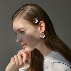 홀리데이 플뢰르 헤어핀