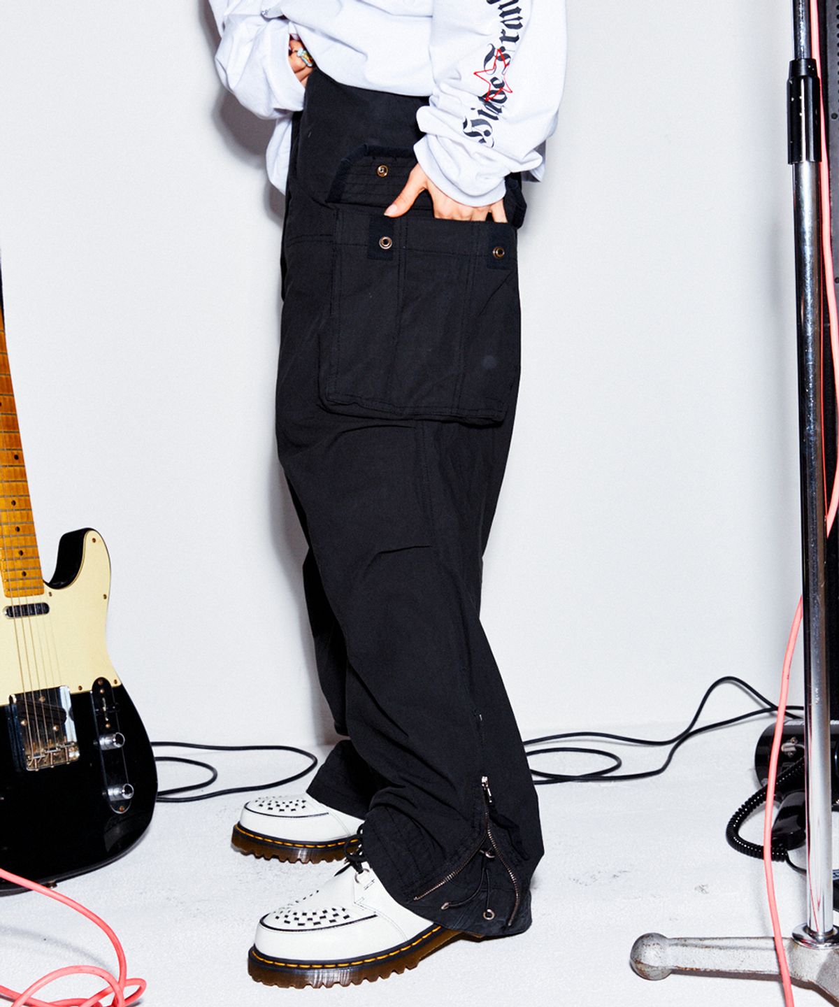 하이타이드 프랭키(HIGHTIDEFRANKIE) Lightweight Coated Cargo Pants Black