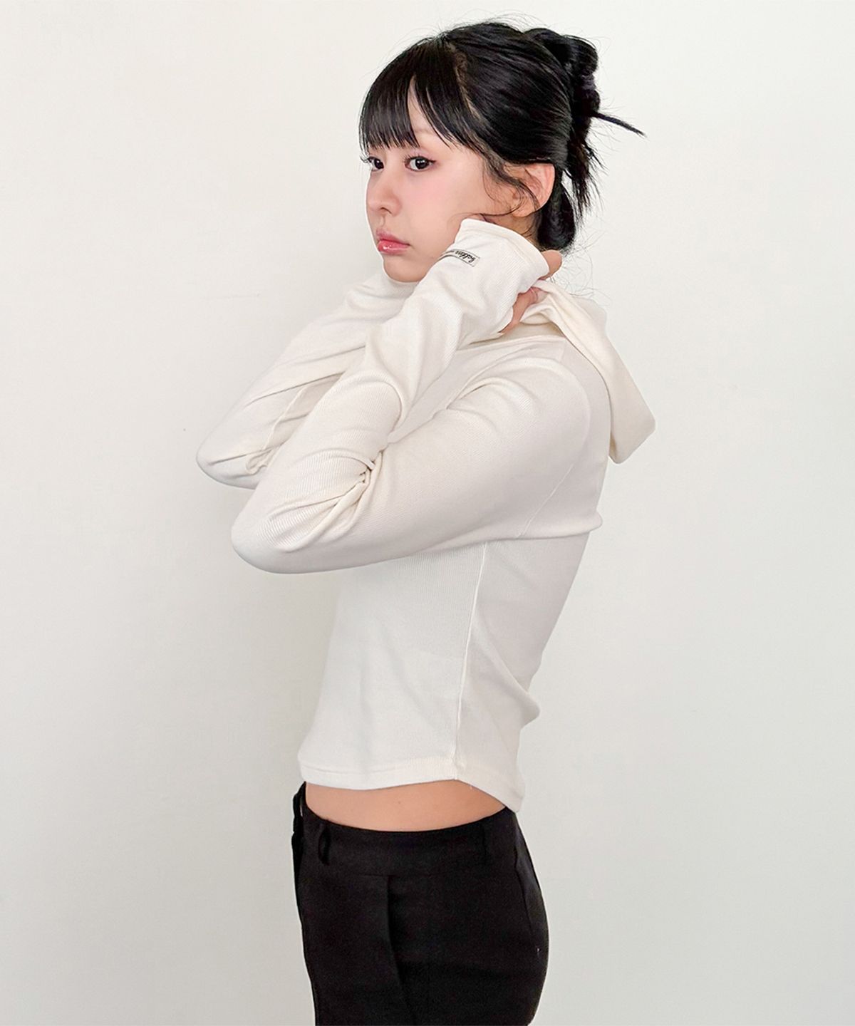 바켄(BAKKEN) 무지 핑거홀 슬림핏 후드티 BK4301 (4COLOR)