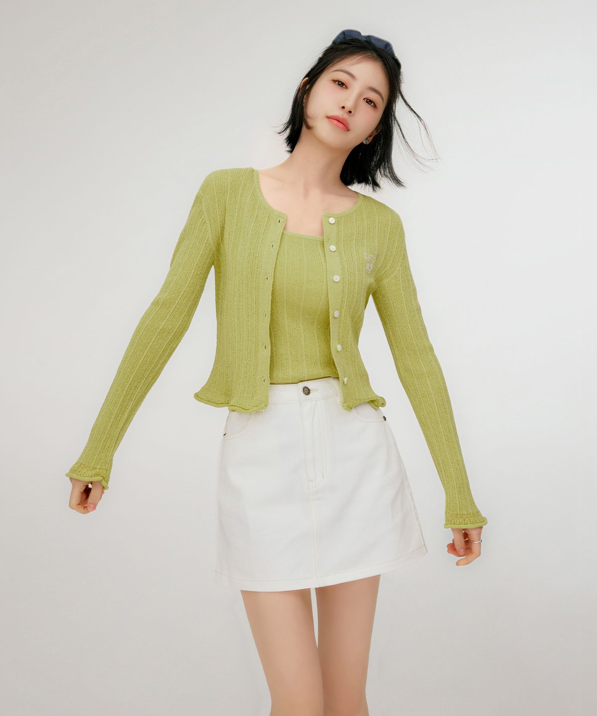 세터(SATUR) (W) 클래식 데님 미니 스커트 화이트