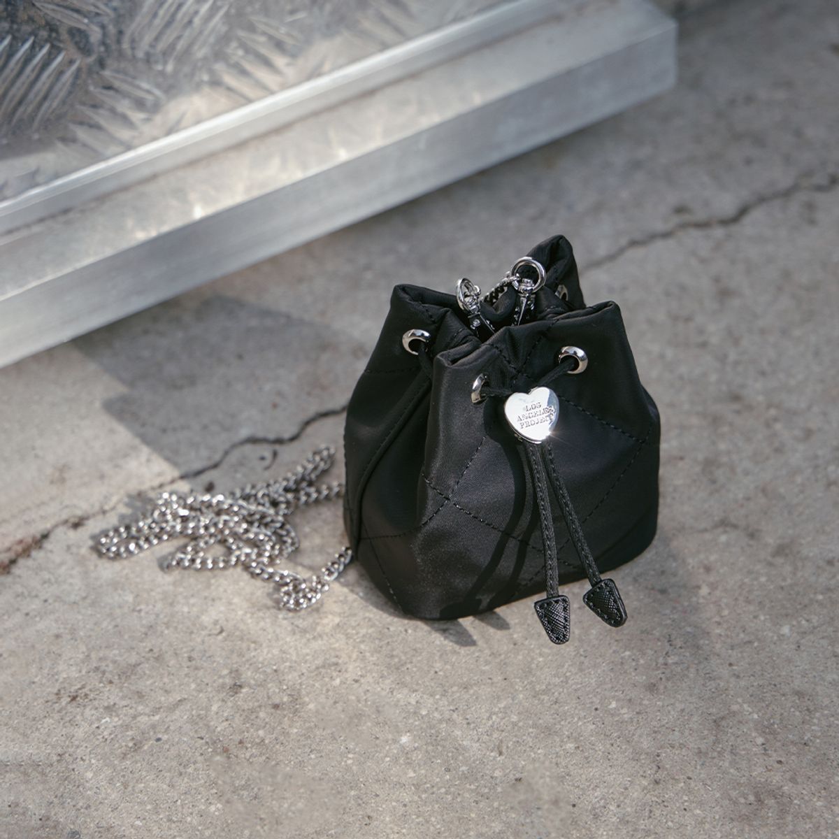 랩(LAP) BUCKET POUCH MINI CROSS BAG AS7AB240