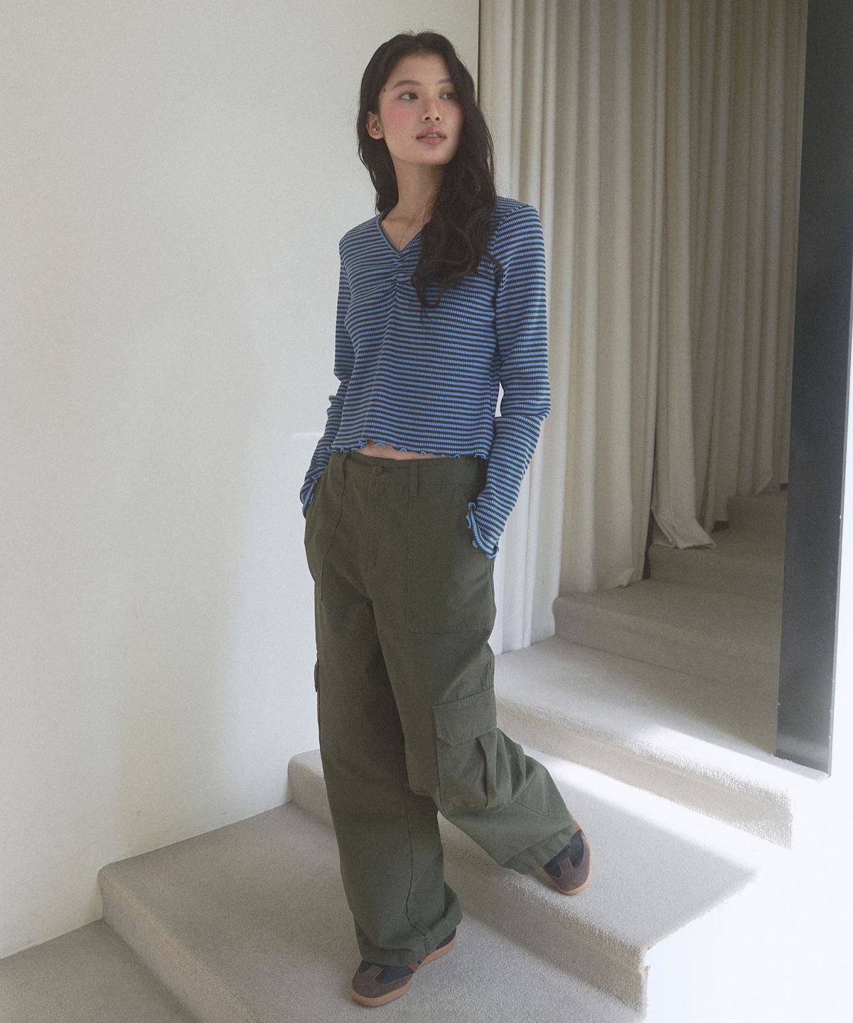 뉴루키(NEW LOOKY) Shirring point long sleeves t-shirt_Khaki