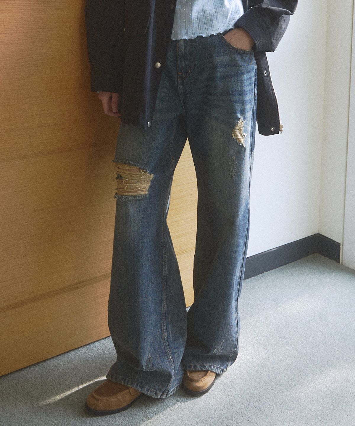 뉴루키(NEW LOOKY) Damaged wide fit denim pants_Dark blue