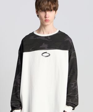 카모 TNR 로고 롱 슬리브 화이트