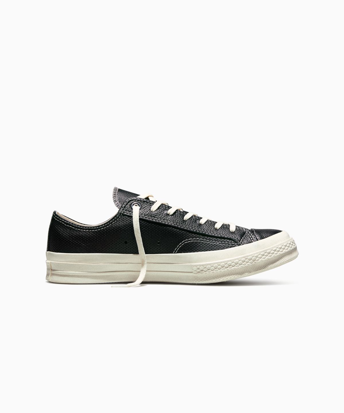 컨버스(CONVERSE) 척 70 퍼포레이티드 레더 블랙 A18850C