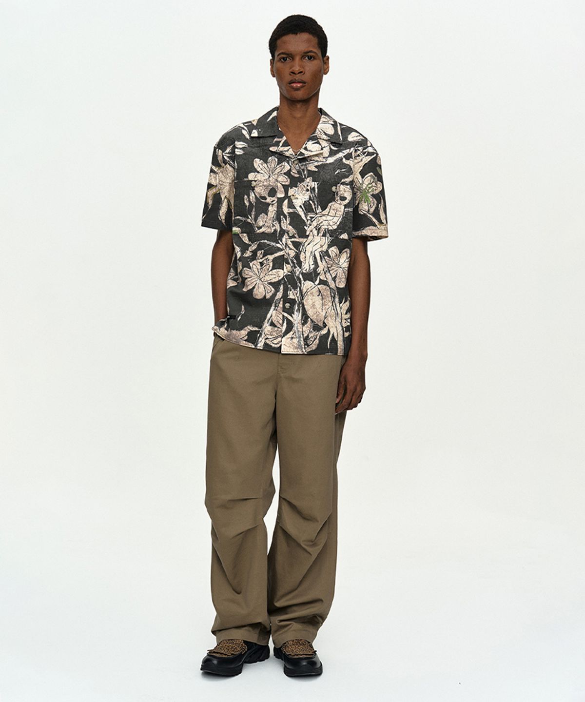 앤더슨벨(ADSB ANDERSSON BELL) CUT-OUT WRAP WIDE-LEG TROUSERS apa868m(BEIGE)