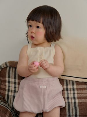 CROFFLE BUTTON SLEEVELESS TOP_CREAM