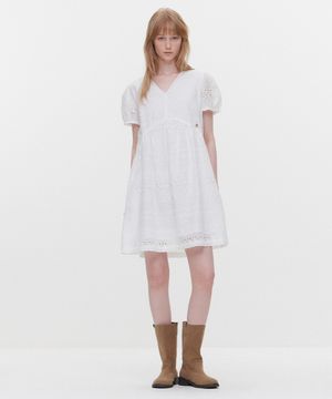 레이스 브이넥 미디 반팔 원피스(MAGBOP04MWH)