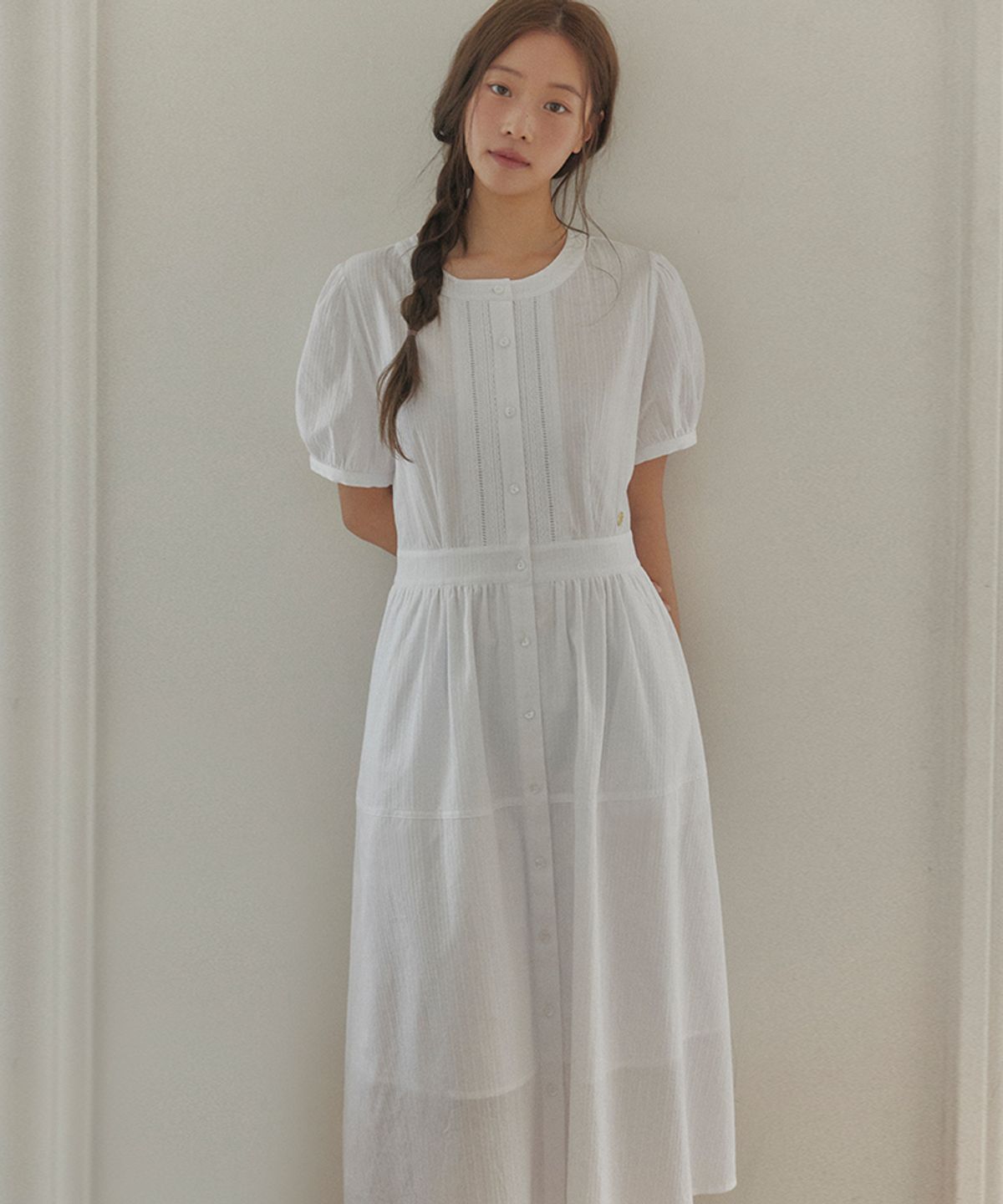마리끌레르(MARIE CLAIRE) 레이스 라운드넥 반팔 원피스(MAGBOP10MWH)