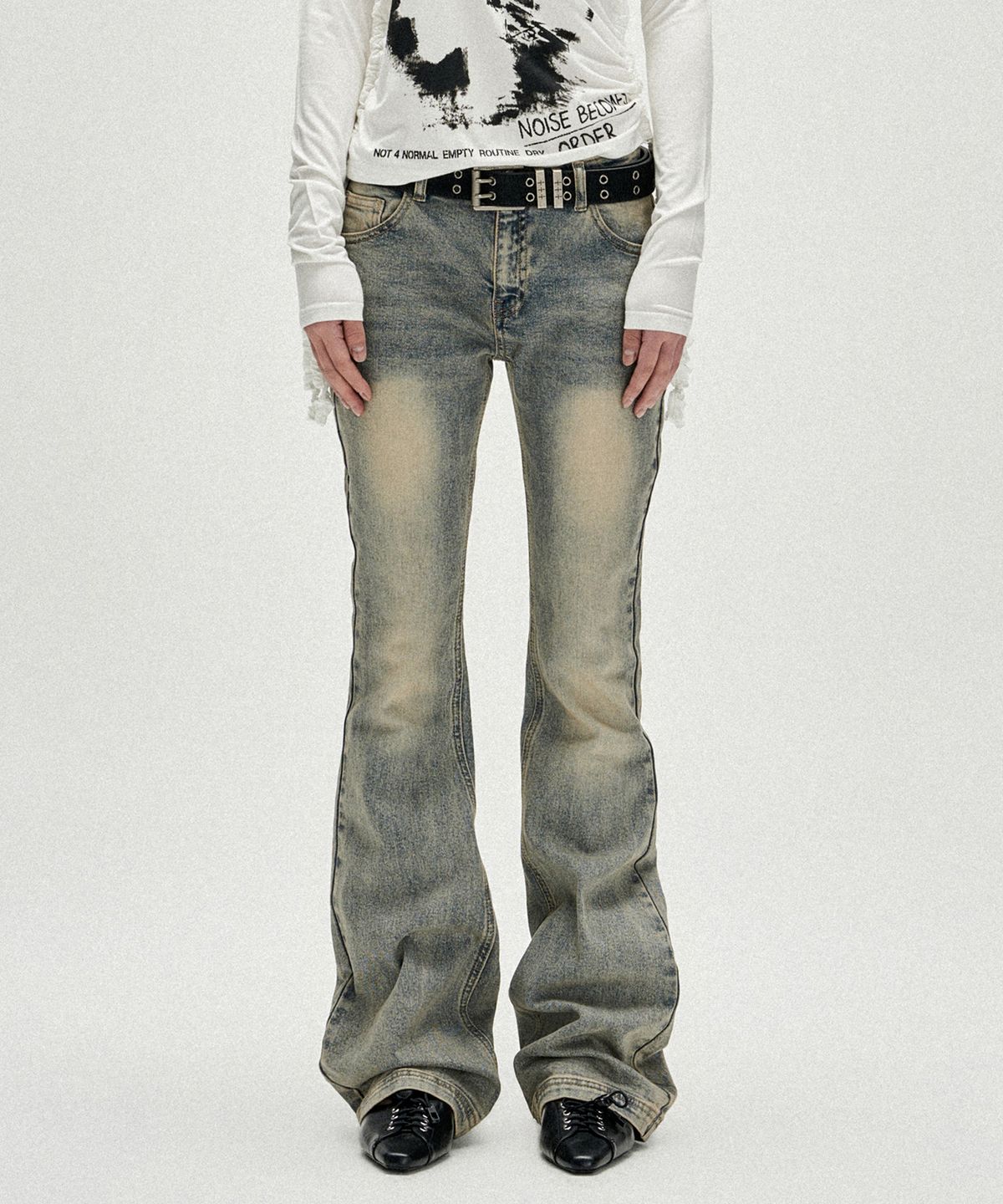 낫포너드(NOT4NERD) W Symbol Stitch Low Rise Flare Fit Denim Pants - Light Blue