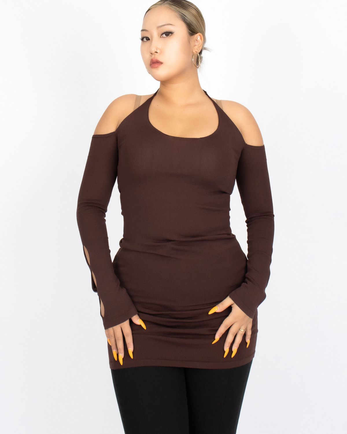 쿨시스(COOLSIS) CS HALTER MINI KNIT DRESS-026 (BROWN)