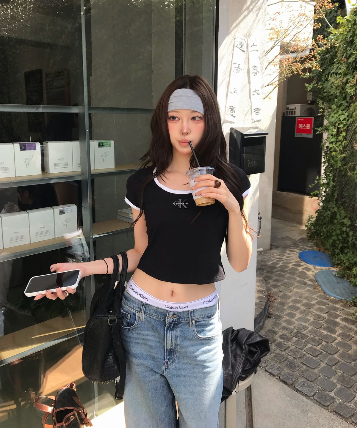 캘빈클라인 진(CALVIN KLEIN JEANS) 여성 모노로고 스쿱 베이비 반팔 티셔츠 47G220G UB1