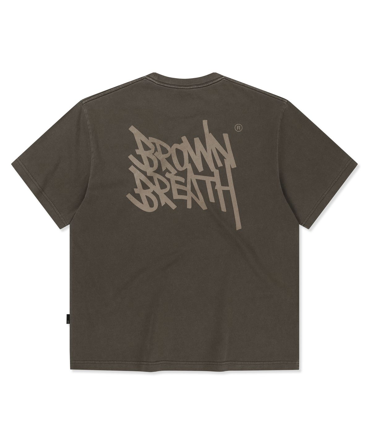브라운브레스(BROWNBREATH) TAG PIGMENT TEE - BROWN