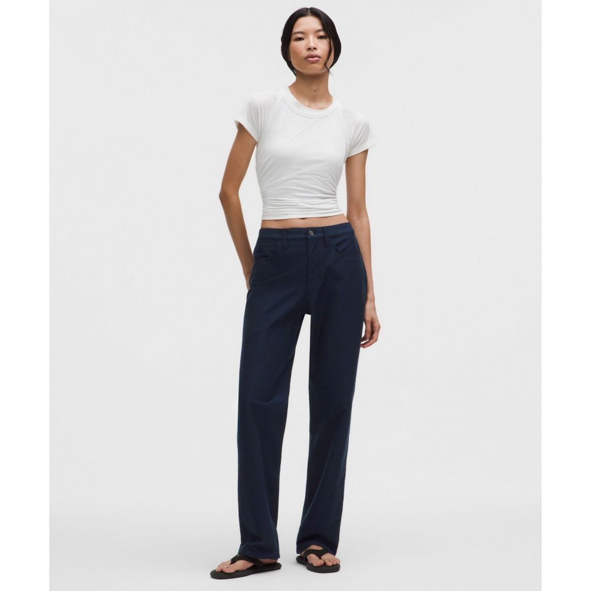 룰루레몬(LULULEMON) 이지파이브 미드라이즈 릴랙스드 스트레이트 팬츠 *레귤러  TRNV