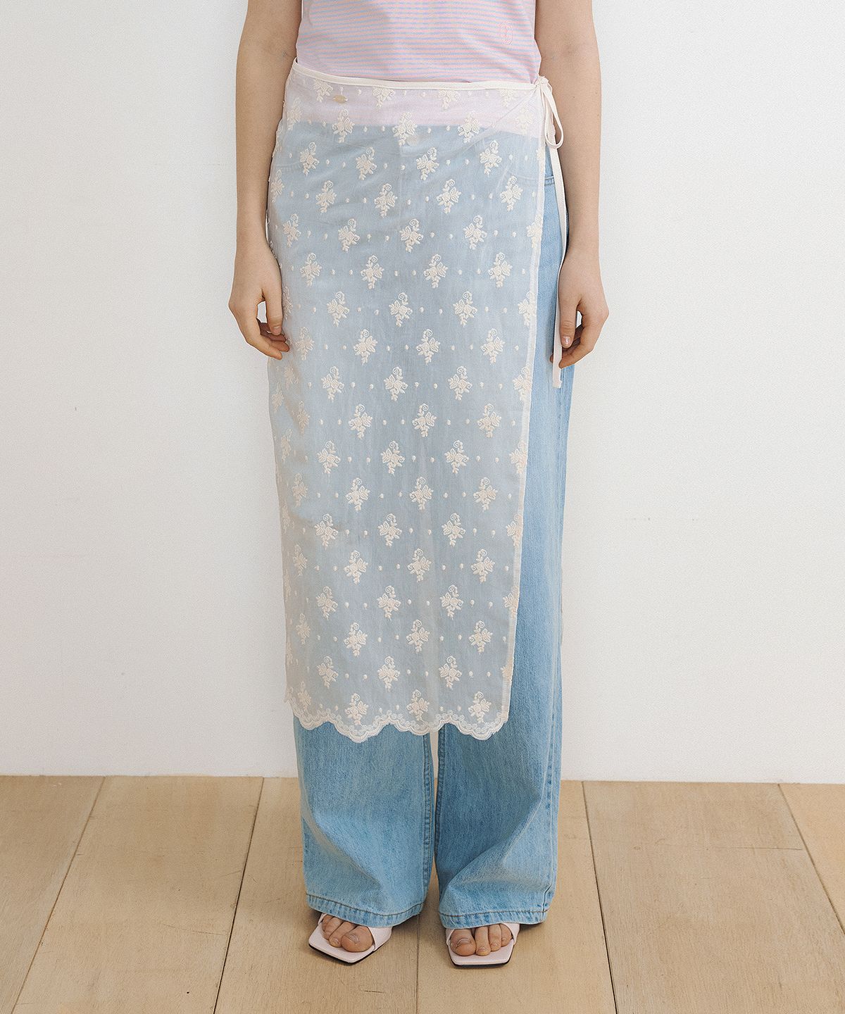 루시르주(LUCIR ZU) Scallop Sheer Lace Wrap Skirt (cream)