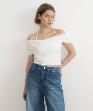 Fitted Drape Off-Shoulder Halter Blouse (ivory)
