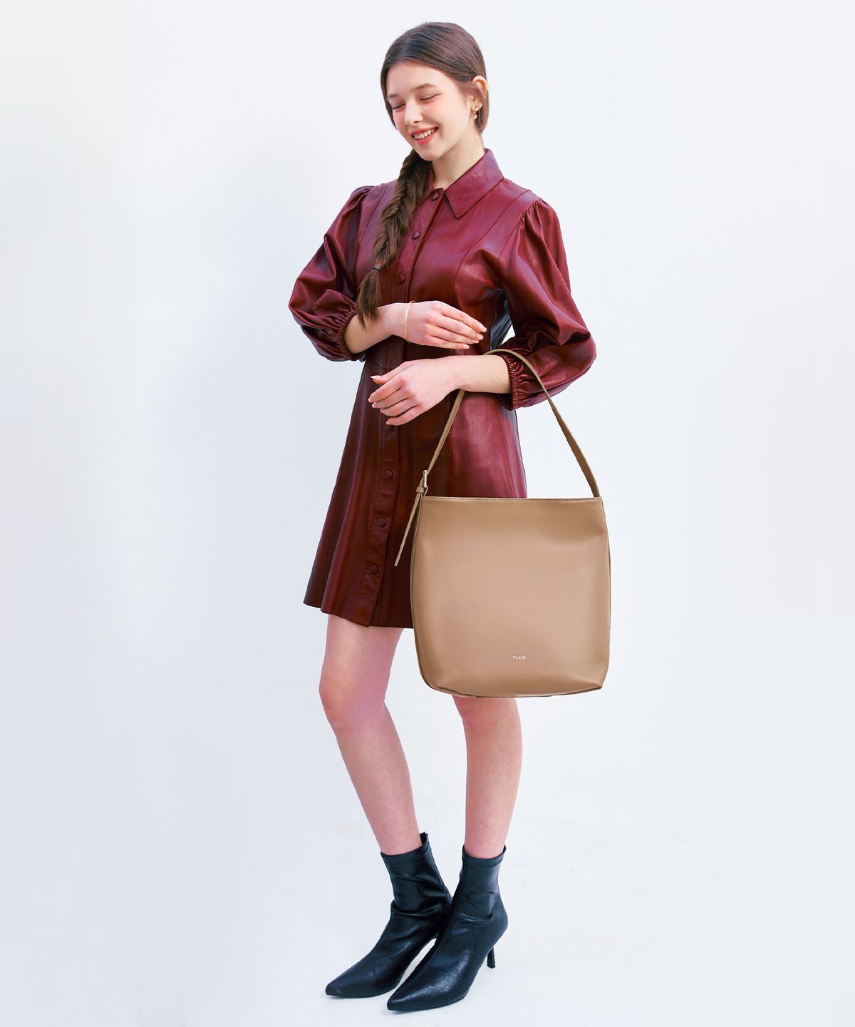 끌라베(CLAVE) 릴리 베이지 토트백 (LILY Beige Tote Bag)