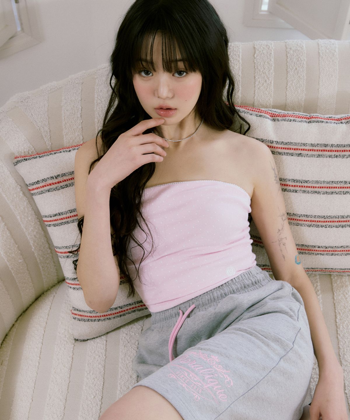 코랄리크(CORALIQUE) 도트 코지 튜브탑 라이트핑크