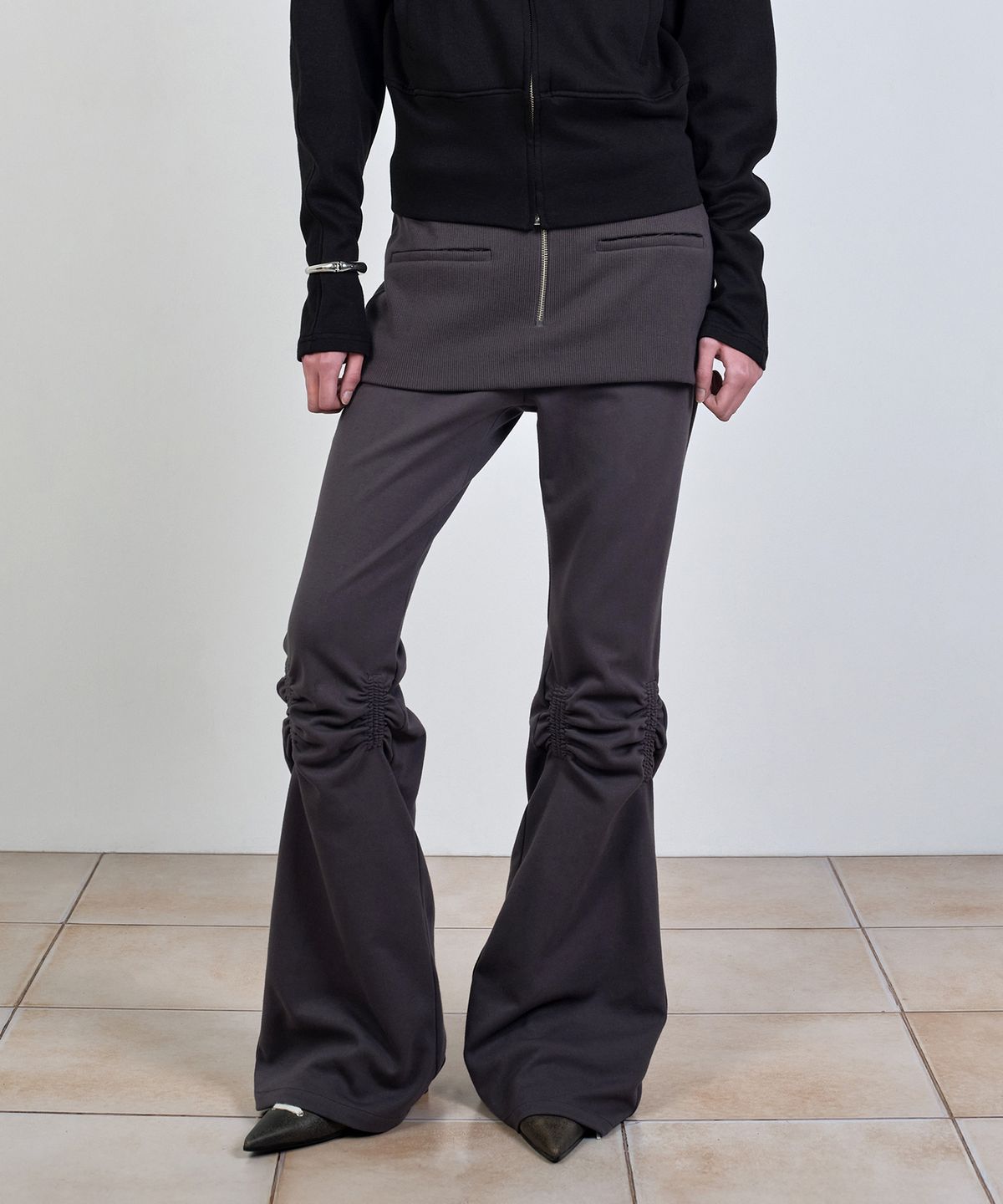 나체(NACHE) EXPOSURE ZIP SWEAT SKIRT PANTS CHARCOAL