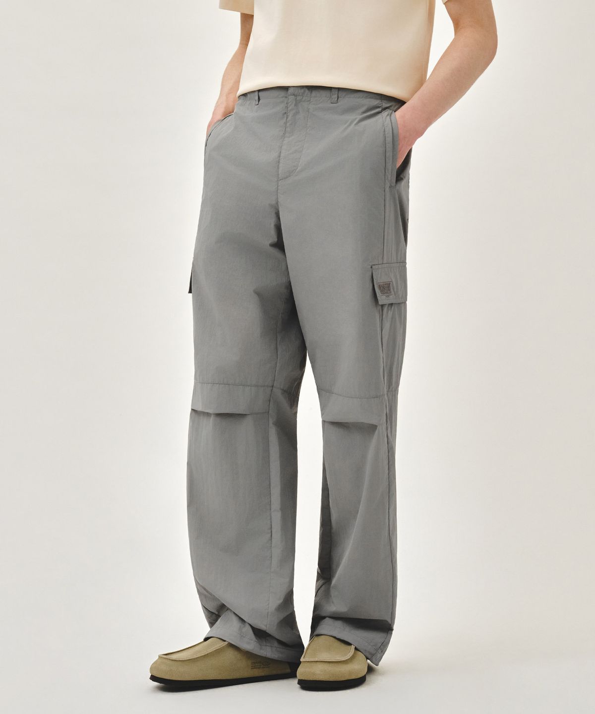 마리떼 프랑소와 저버(MARITHÉ + FRANҪOIS GIRBAUD) M WIDE NYLON CARGO PANTS gray