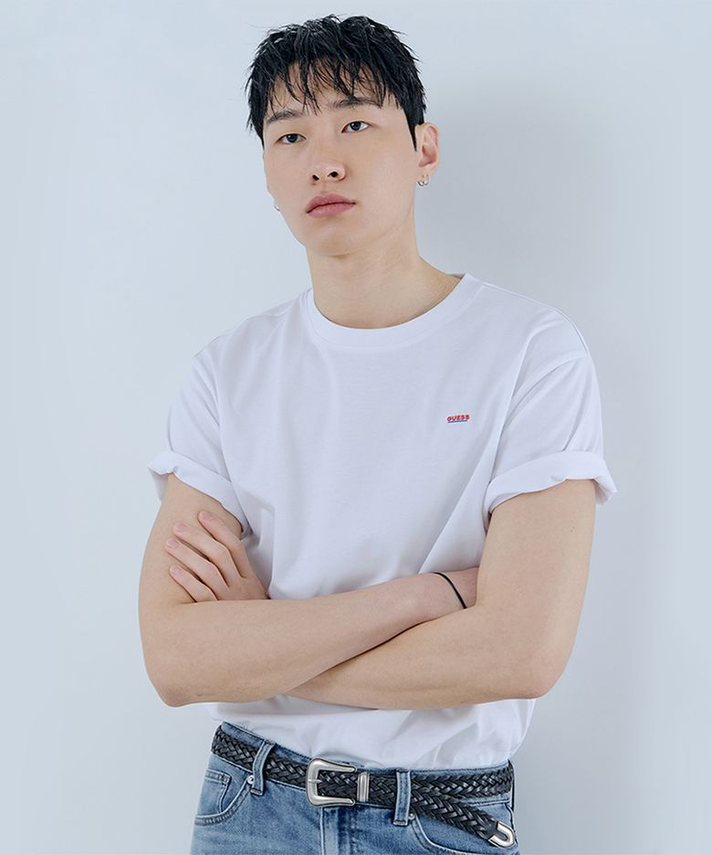 [CORE] 4color 유니 GUESS 미니 로고 반팔티셔츠 MQ2K9431