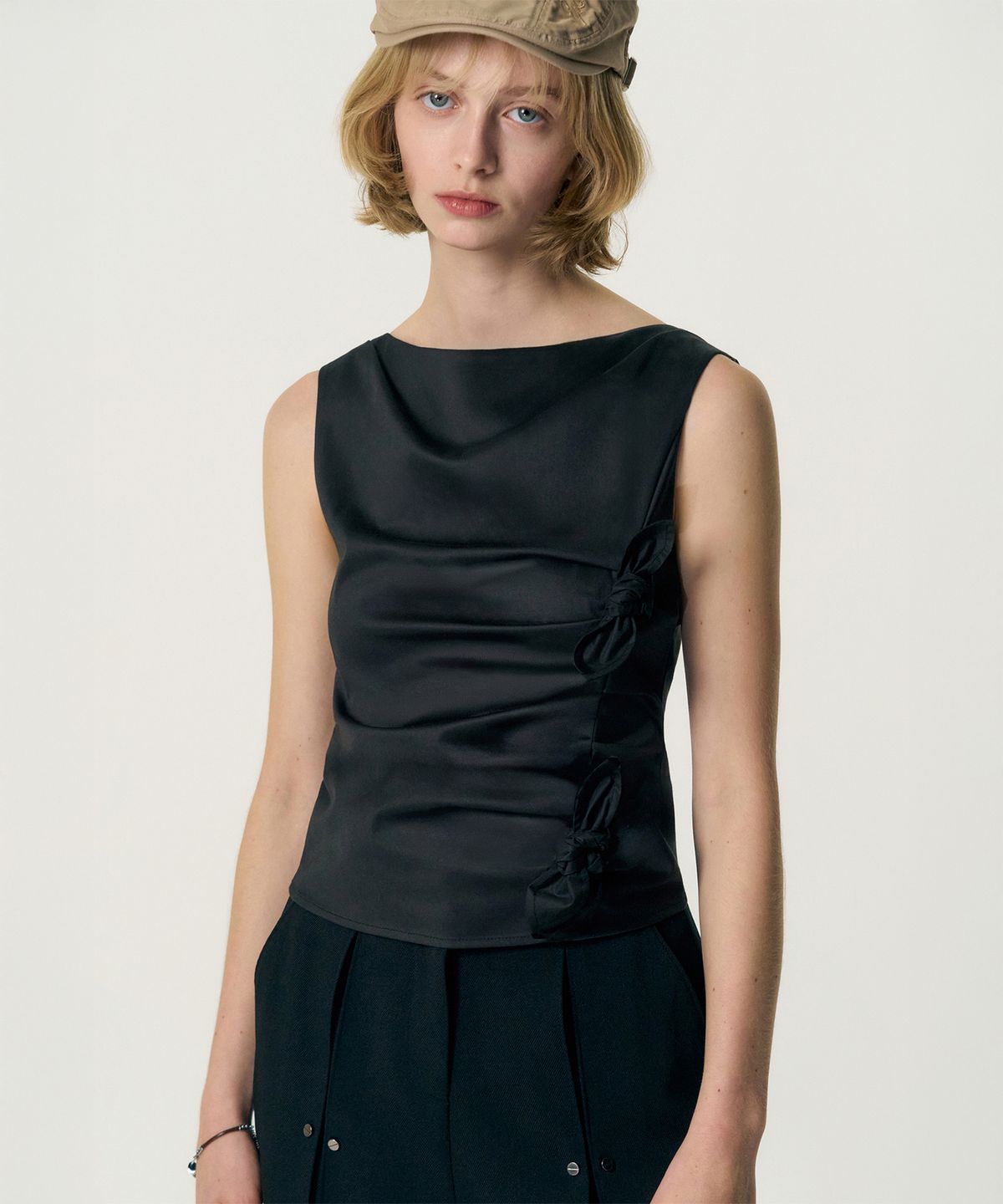 킴지수(KIMZISU) Diagonal Multi-Knot Top_BLACK