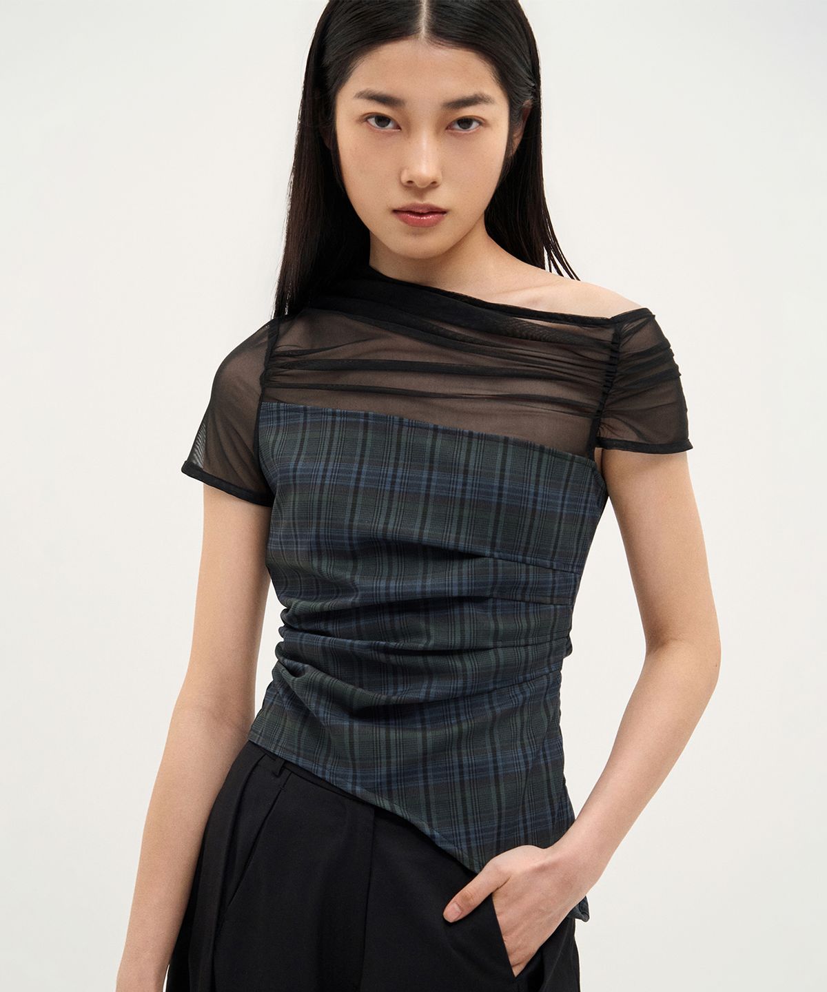 킴지수(KIMZISU) One-Shoulder Tucked Plaid Top_NAVY