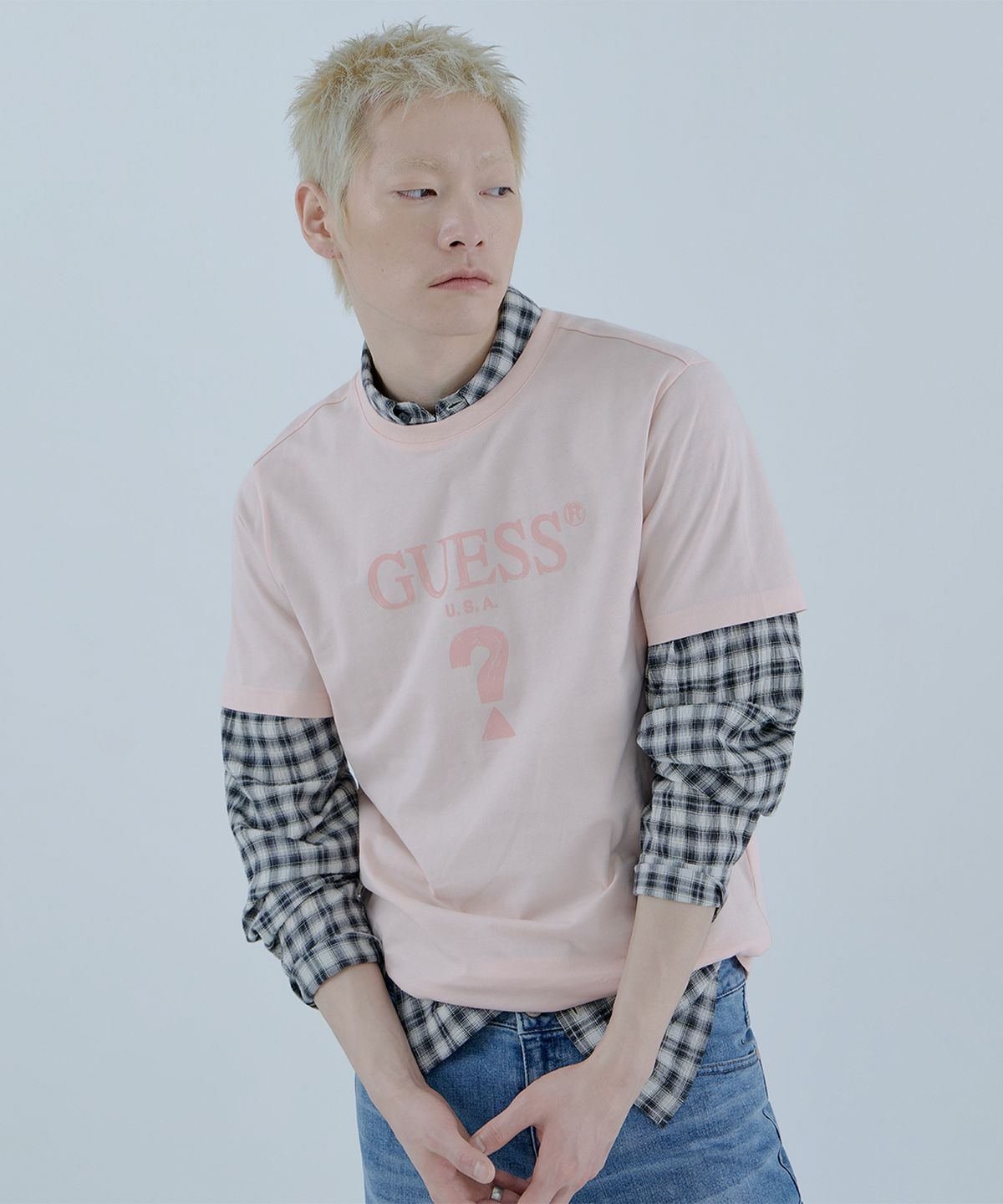 게스(GUESS) 4color 유니 무테 삼각 반팔 티셔츠 NQ2K5920