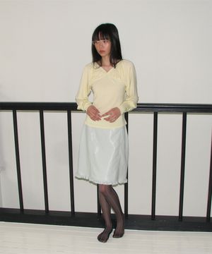 low rise frill leather skirt (Light blue)