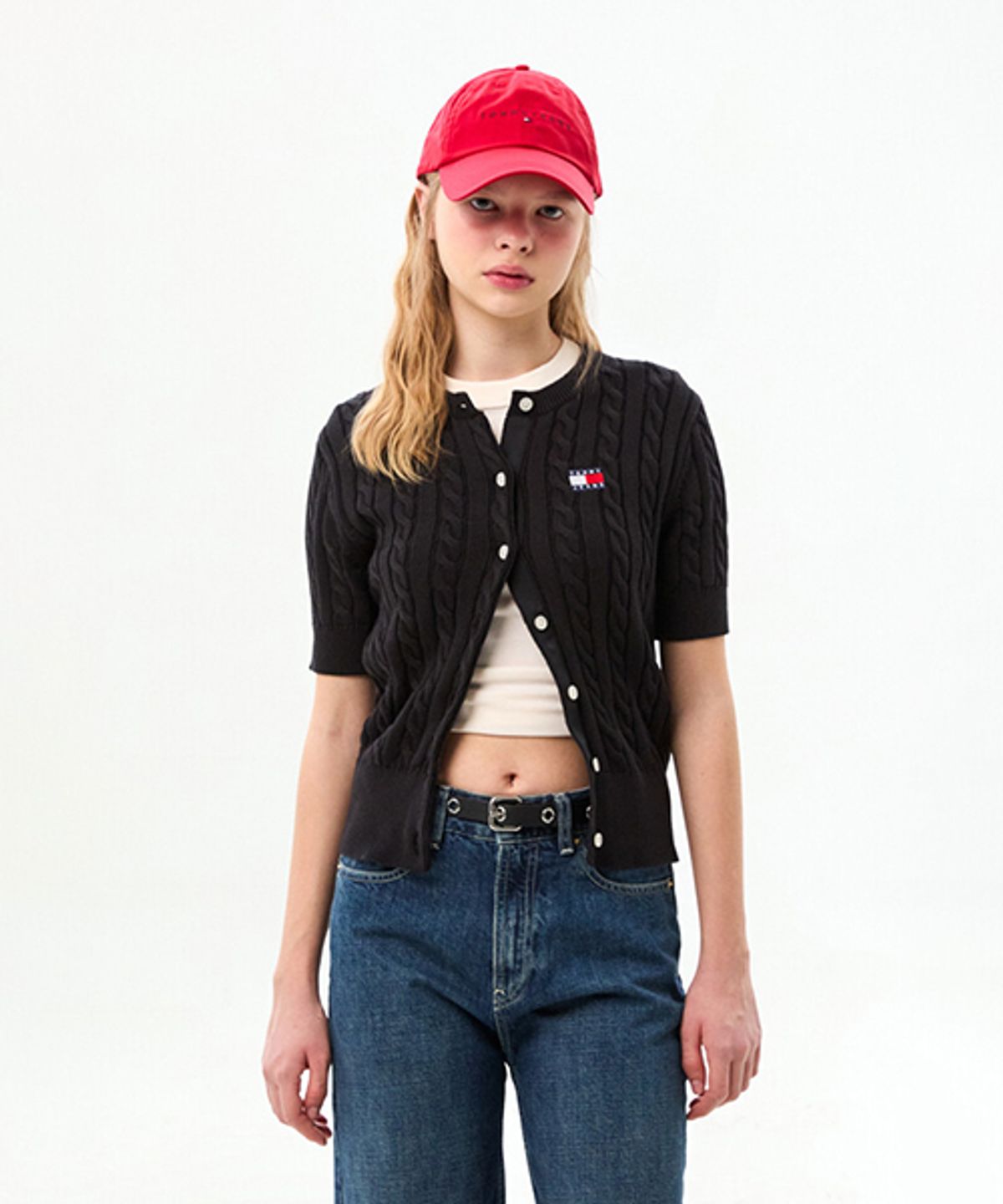타미진스(TOMMY JEANS) 레귤러핏 케이블 반팔 가디건 (T32G1KCD05TWT2BDS)