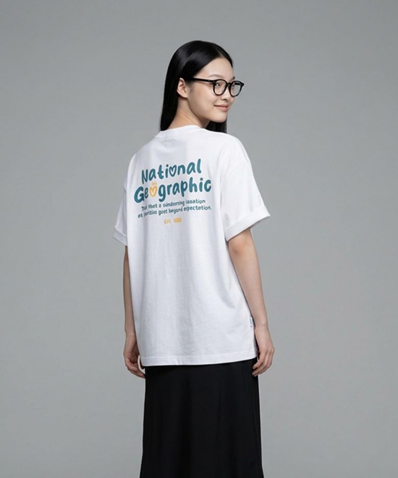 N262UTS904 소로나 쿨 스크립트 세미오버핏 반팔 티셔츠 WHITE