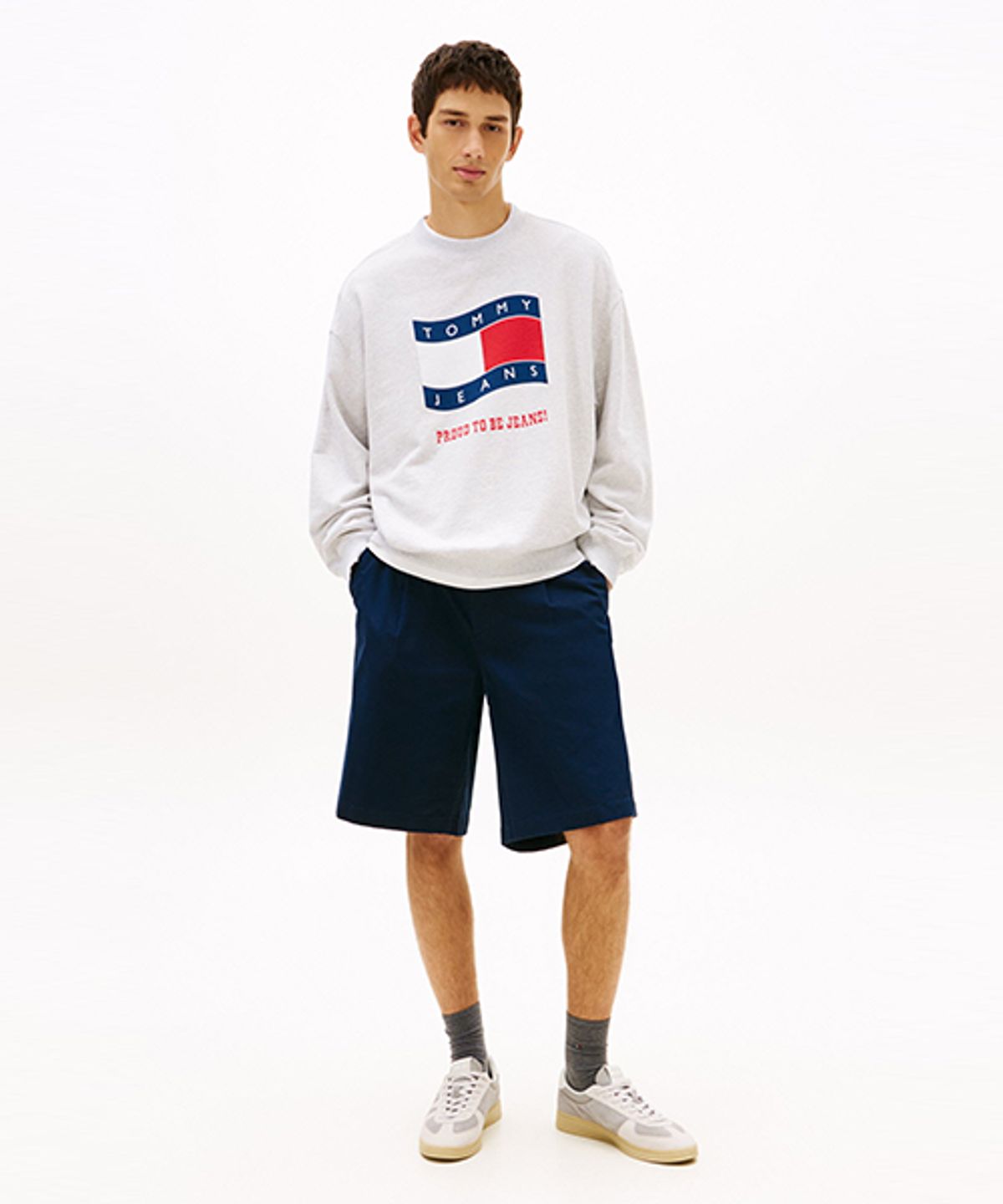 타미진스(TOMMY JEANS) 레귤러 플리츠 쇼츠 (T32G1WPQ10TMT1C1G)