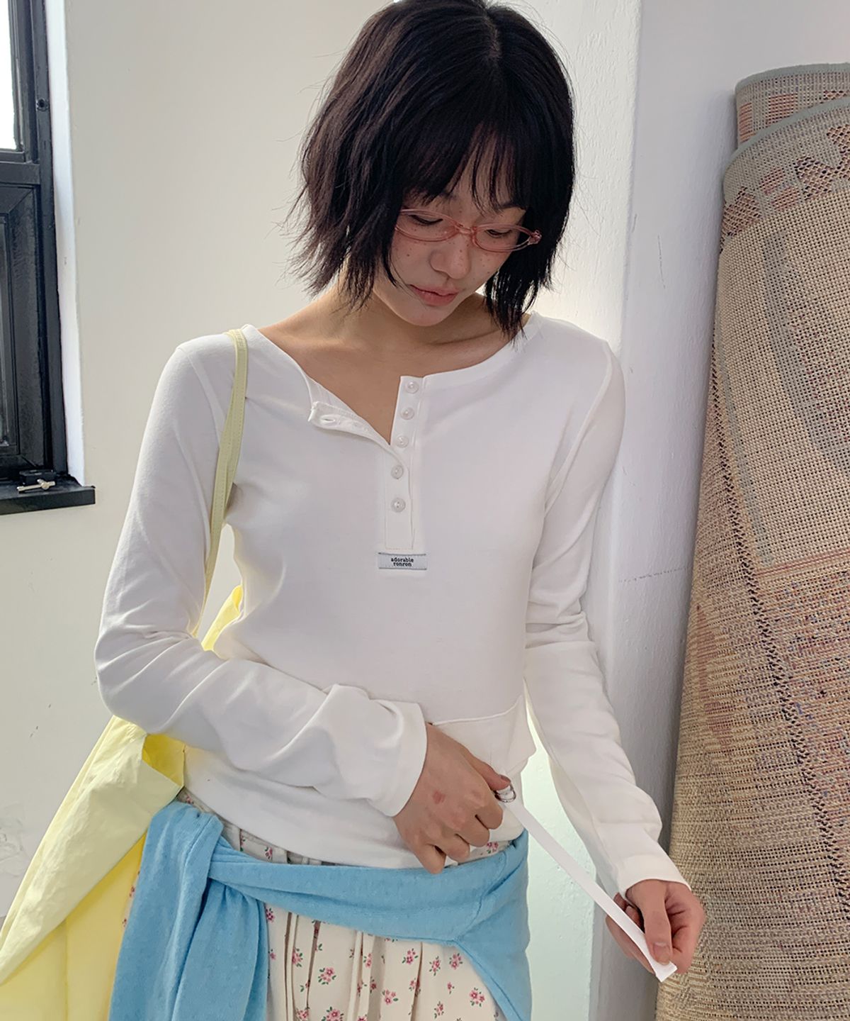 론론(RONRON) STRAP POCKET HENRYNECK LONG SLEEVE IVORY