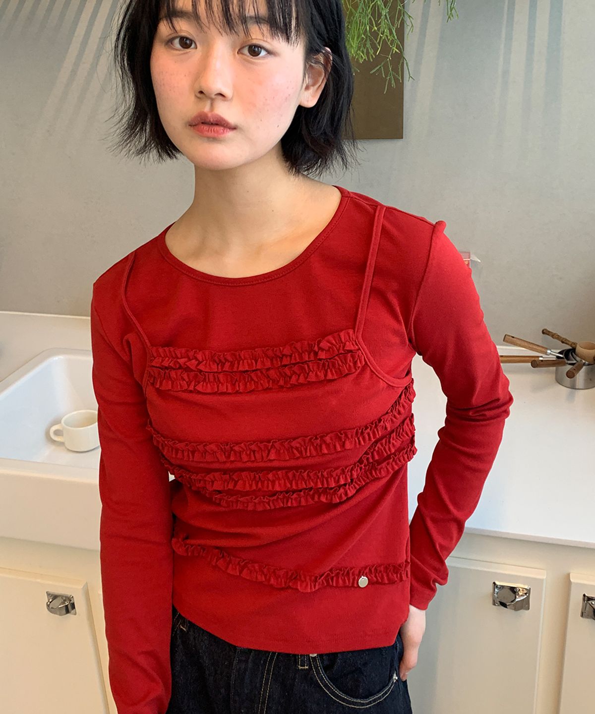 론론(RONRON) FRILL LAYERED LONG SLEEVE T SHIRT RED