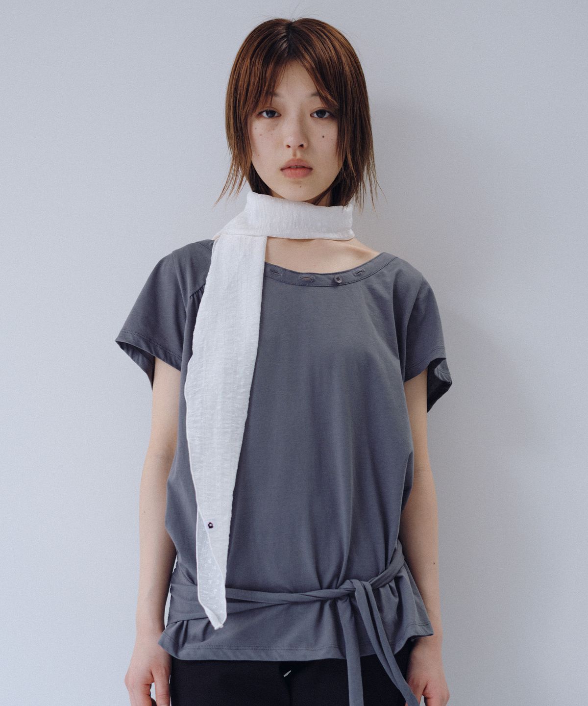 오헤시오(OHESHIO) SHEER FLORAL OVAL SCARF, WHITE
