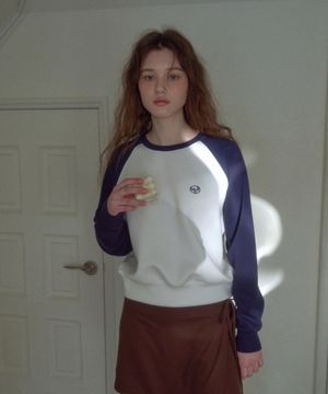 셔벳 배색 맨투맨