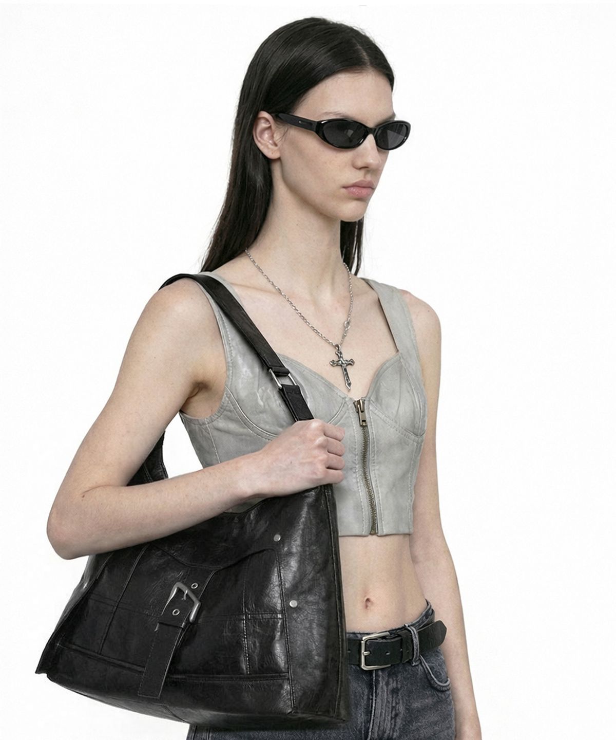 앤어애쉬(ANDAASH) Trapezium 002 bag BLACK