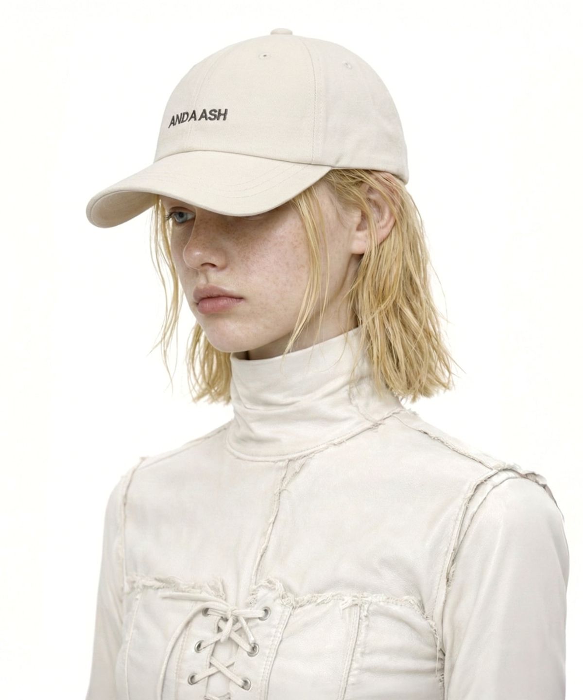 앤어애쉬(ANDAASH) ANDAASH logo ball cap LIGHT BEIGE