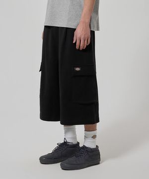 루즈핏 원 턱 카고 스웨트 쇼츠 Black