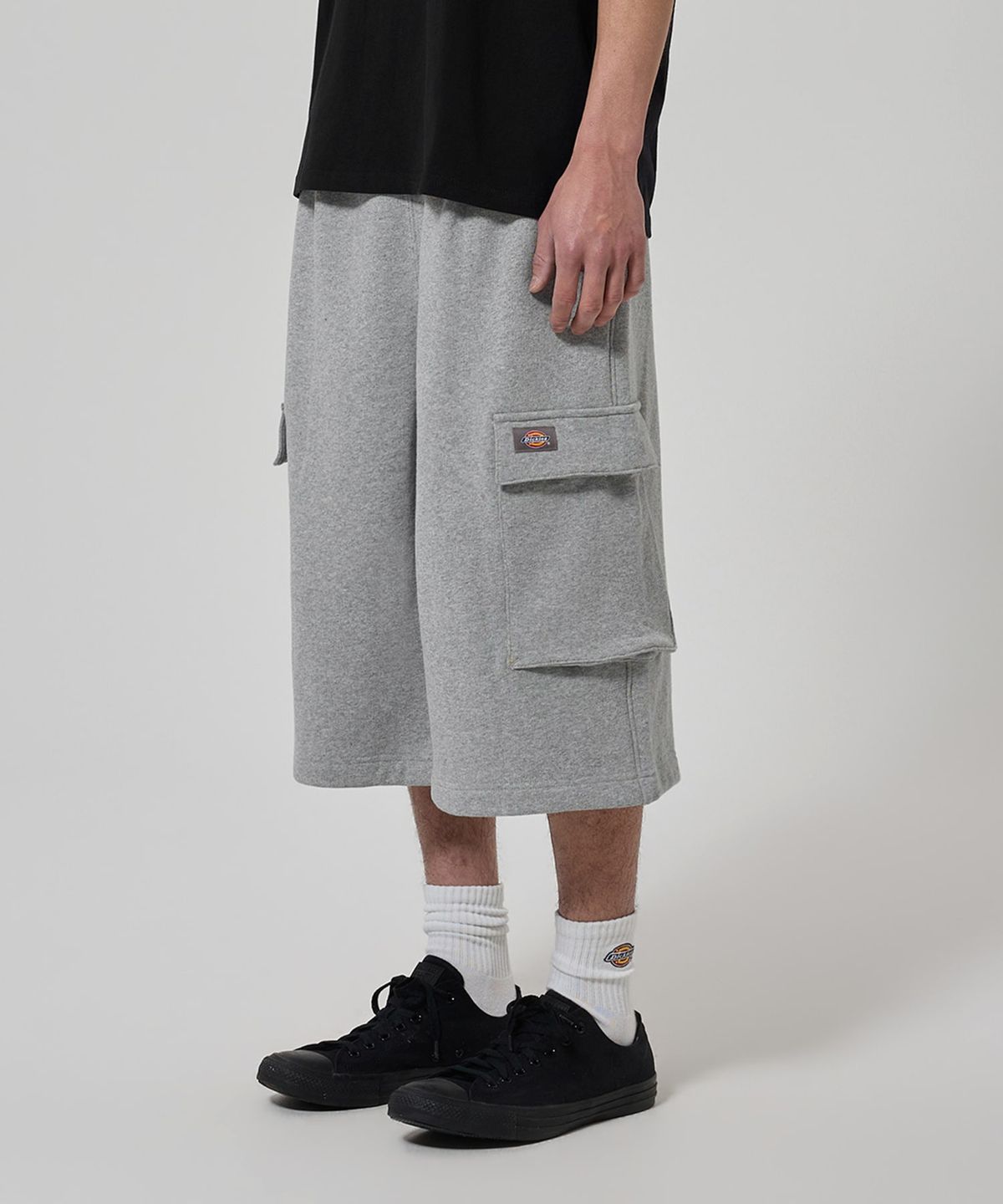 디키즈(DICKIES) 루즈핏 원 턱 카고 스웨트 쇼츠 Melange