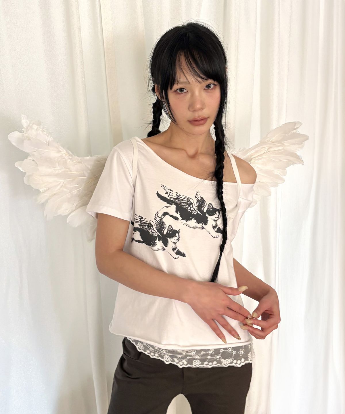 잇자바이브(ITZAVIBE) ANGEL CAT OFF SHOULDER