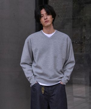 에센셜 무드 브이넥 니트_Gray