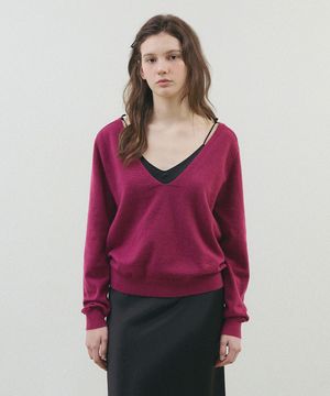 솔리드 딥 브이넥 니트_Magenta