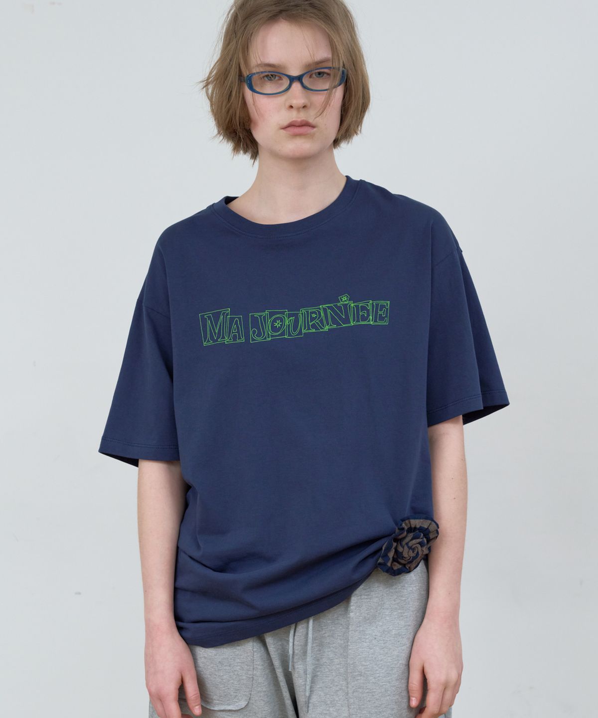 마조네(MA JOURNEE) M SIMBOL GRAPHIC T-SHIRT_NAVY