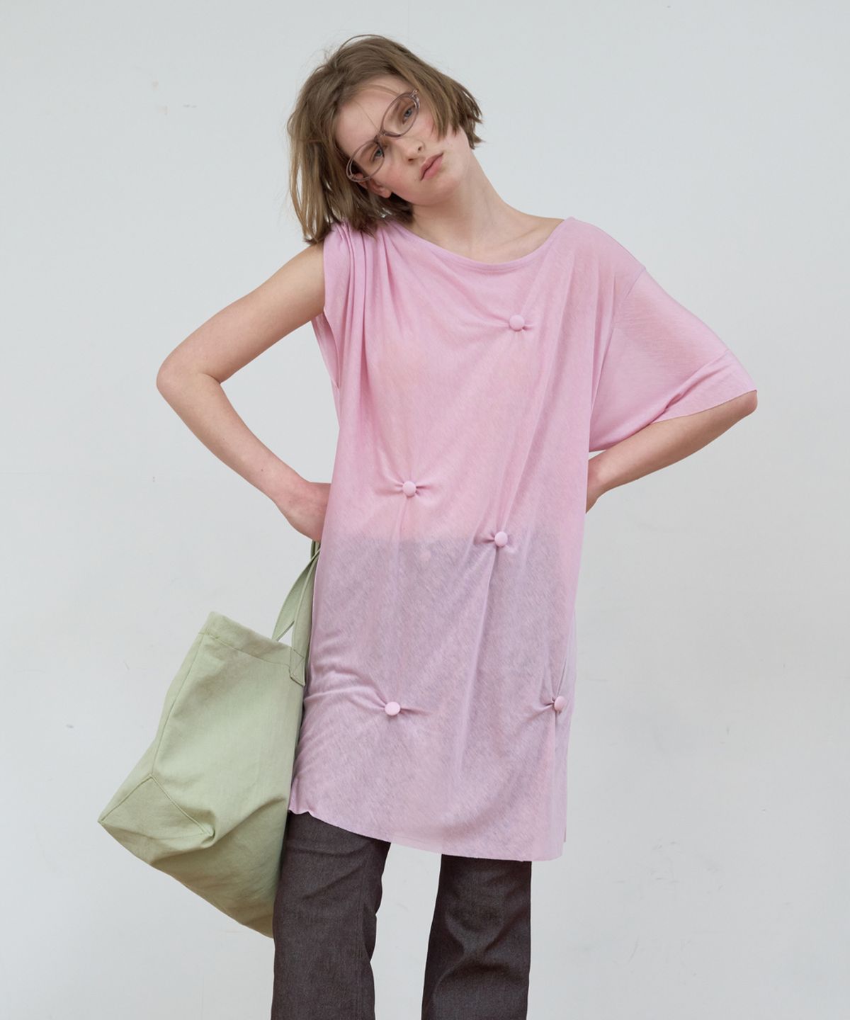 마조네(MA JOURNEE) BUTTON DETAIL T-SHIRT_PINK