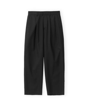 울 원턱 트라우저, 블랙